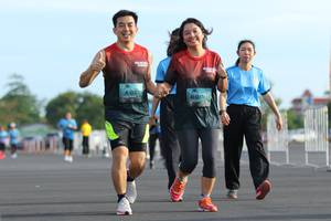 BIB: 023, 0151
                            <button type="button" onclick="openModal(5173329)" class="btn btn-primary btn-sm float-right btn-popup" data-toggle="modal" data-target=".modal-high-quality">
                        <i class="fas fa-shopping-cart"></i> Add to Cart
                    </button>
                                            <button type="button" onclick="isThisMe(5173329, true)" class="btn btn-success btn-sm float-right btn-popup btn-isme hidden" data-toggle="tooltip" data-placement="bottom" title="นี่คือรูปของคุณใช่ไหม คลิกที่นี่เพื่อเอาเข้าอัลบั้ม">
                        <i class="fas fa-plus"></i> Add to album
                    </button>
                    <button type="button" onclick="isThisMe(5173329, false)" class="btn btn-warning btn-sm float-right btn-popup btn-isnotme hidden">
                        <i class="fas fa-ban"></i> Remove from album
                    </button>